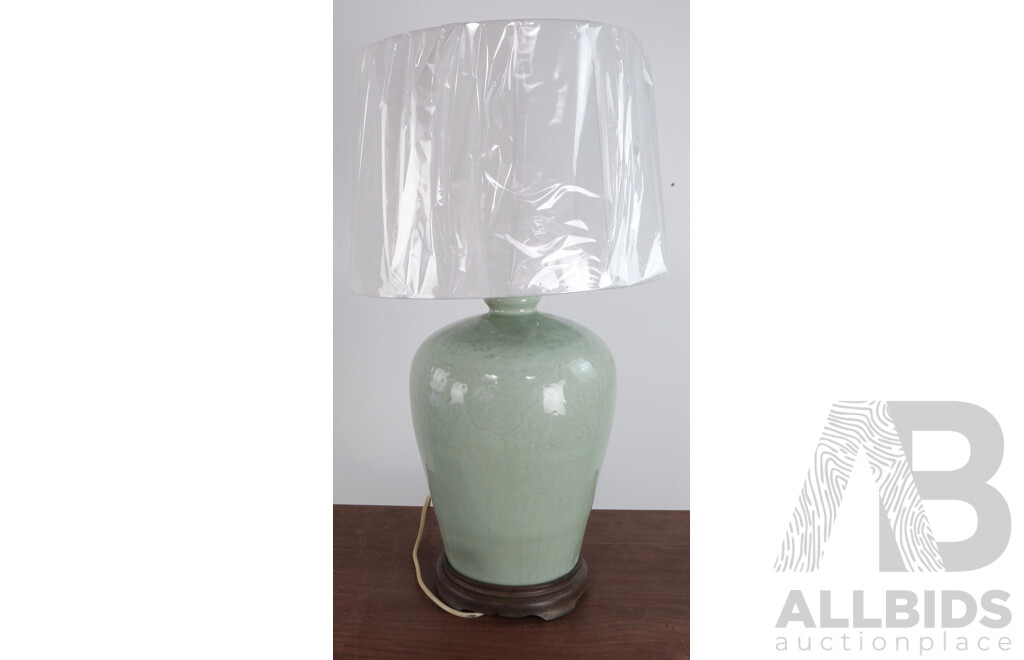 Carlos Remes Table Lamp with Wooden Base, Brass Fittings, in Classic Chinese Jar Form, Sticker to Base, New Lamp Shade