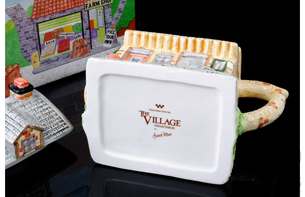 The Village Collectables Miniature Teapot in Original Box