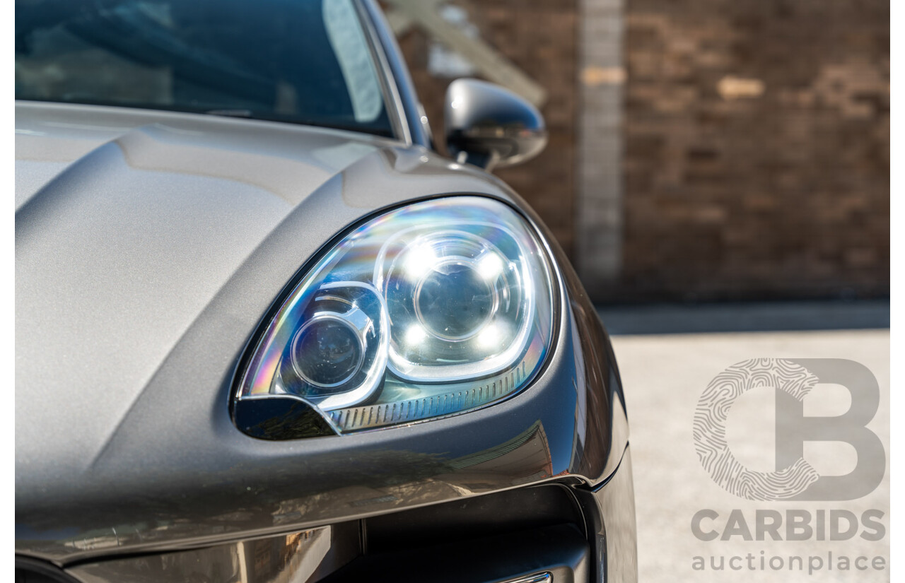 6/2015 Porsche Macan Turbo (AWD) 4d Wagon Agate Grey Metallic Turbo V6 3.6L