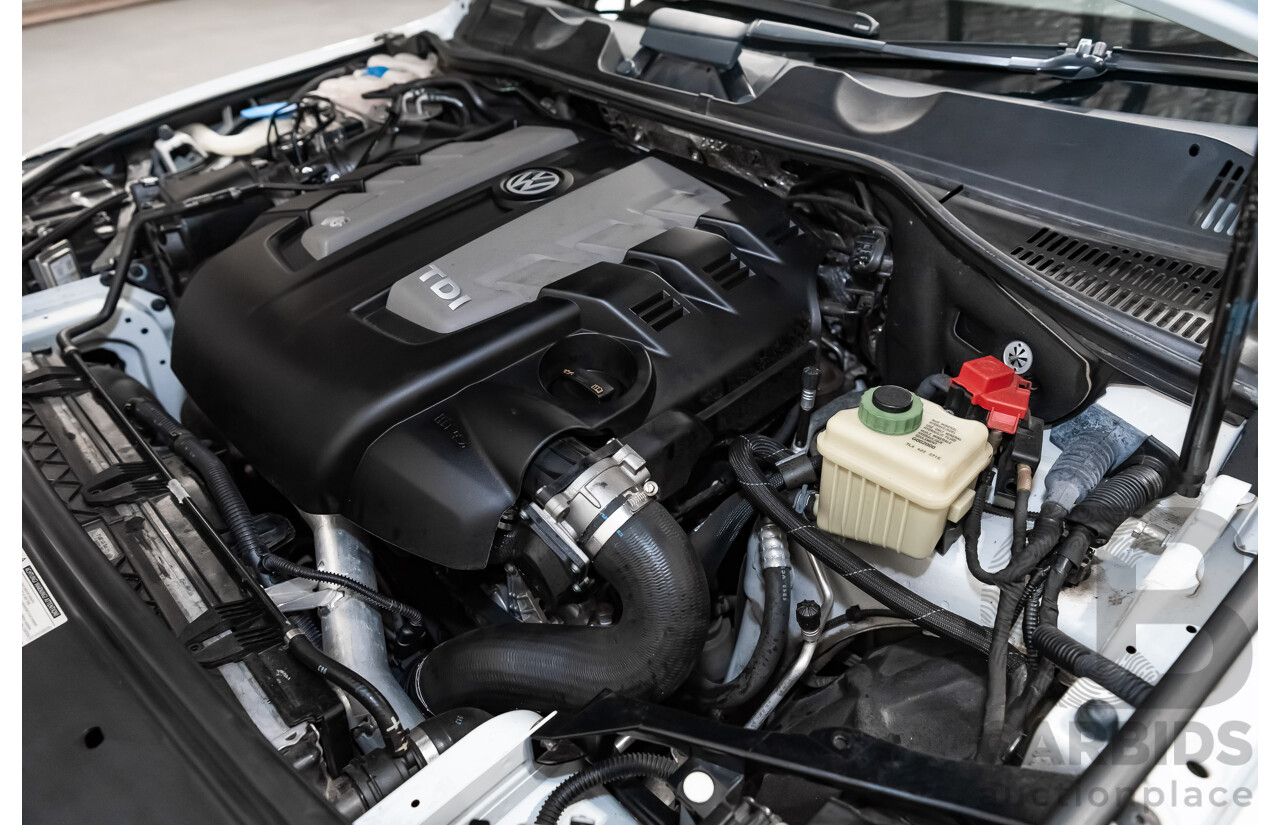 9/2013 Volkswagen Touareg V6 TDI (AWD) 7P MY13.5 4d Wagon White Turbo Diesel V6 3.0L