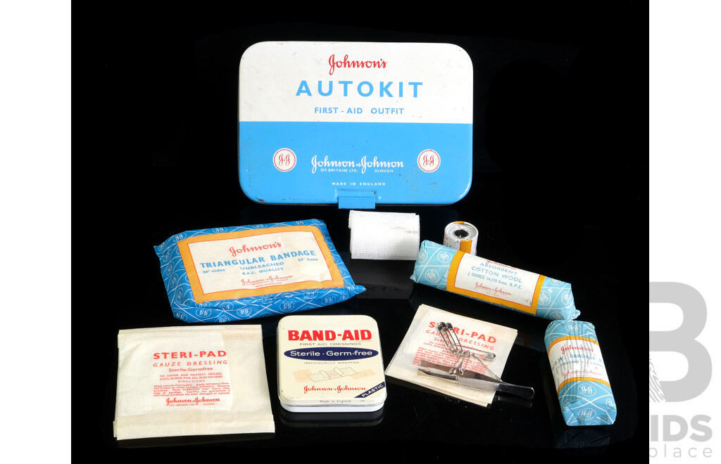 VIntage Johnsons Tin Autokit First Aid Outfit, with Contents
