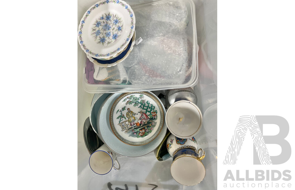 Collection Retro and Vintage Porcelain  Including 12 Pieces Noritake in Laureate Pattern and More