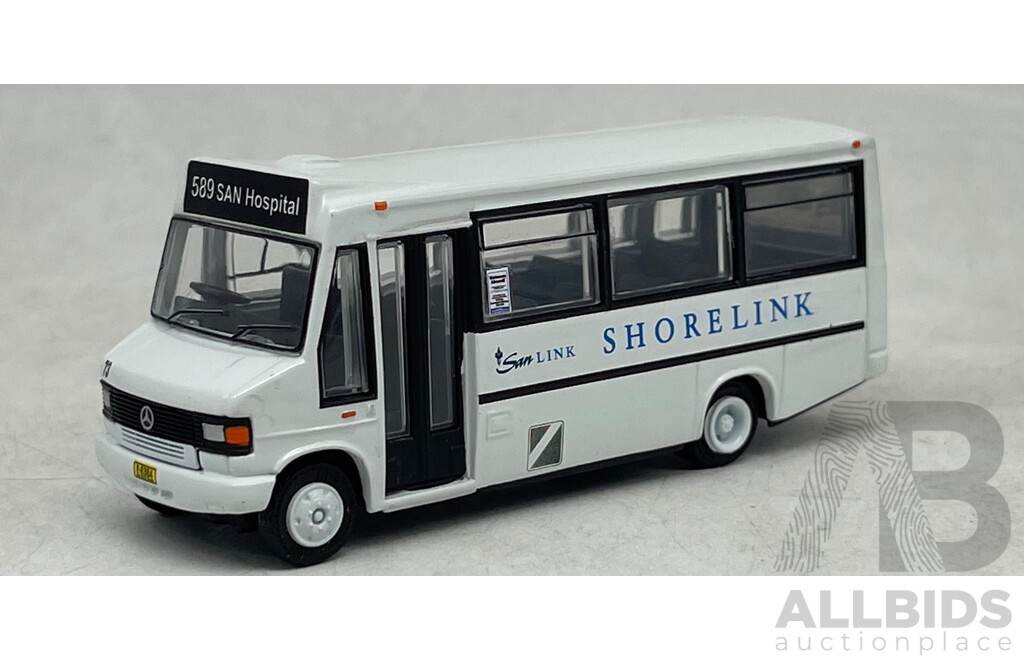 Trux Aussie Buses Mercedes Minibus Shorelink - 1/76 Scale