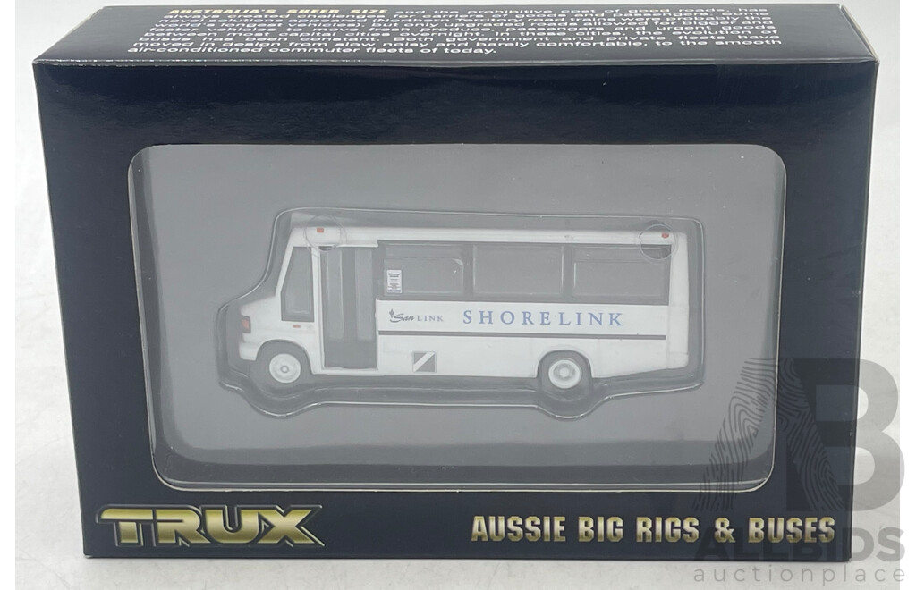 Trux Aussie Buses Mercedes Minibus Shorelink - 1/76 Scale