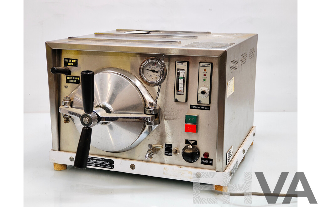 SILTEX Autoclave Sterilizer with PEELVUE Sterilization pouches
