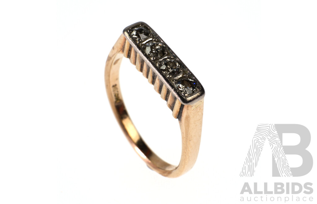 14ct Yellow Gold and Diamond Ring, Size R - 4.3 Grams