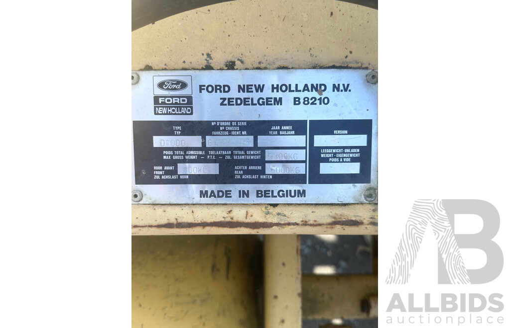 1994-96  Ford New Holland  D 1000 Hay Baler  B8210
