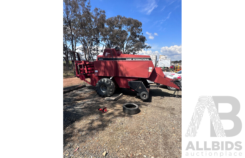 1994 Case International 8570 Hay Baler 900x900