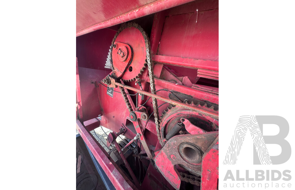 1994 Case International 8570 Hay Baler 900x900