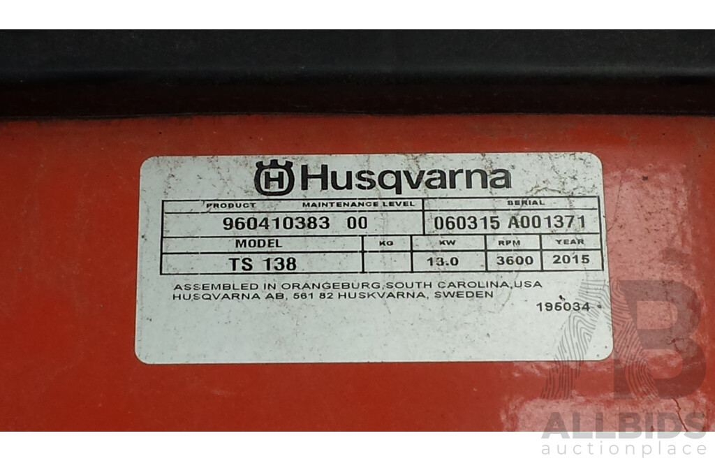 2015 Husqvarna TS138 500cc Lawn Tractor with Ramps