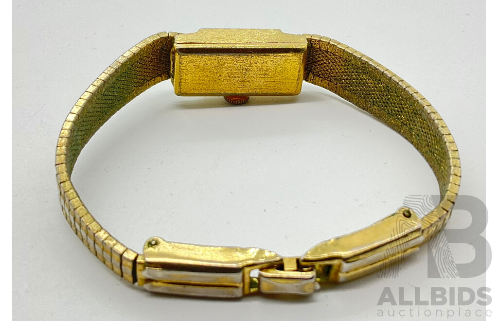 Woman's Vintage Brichot Incab 17 Jewels Watch