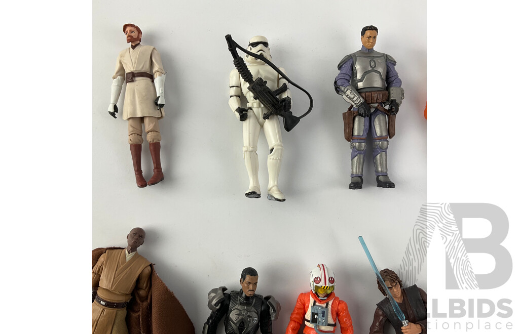 Collection of 1990's-2000's Star Wars Figures Including Yoda, Storm Trooper, Luke Sky Walker, Mace Windu, Rebel Fleet Trooper and More