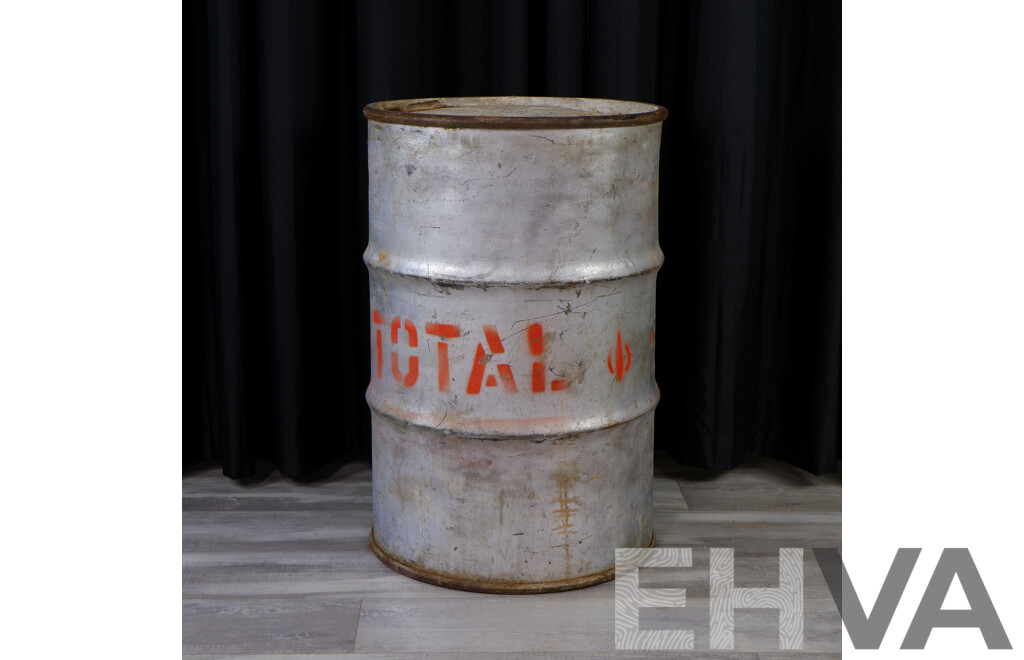 Metal 44 Gallon Drum