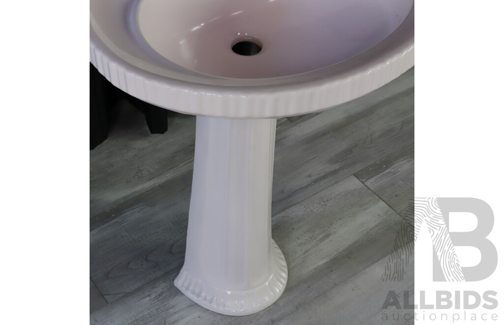 Fowler Ware Ceramic Pedestal Sink