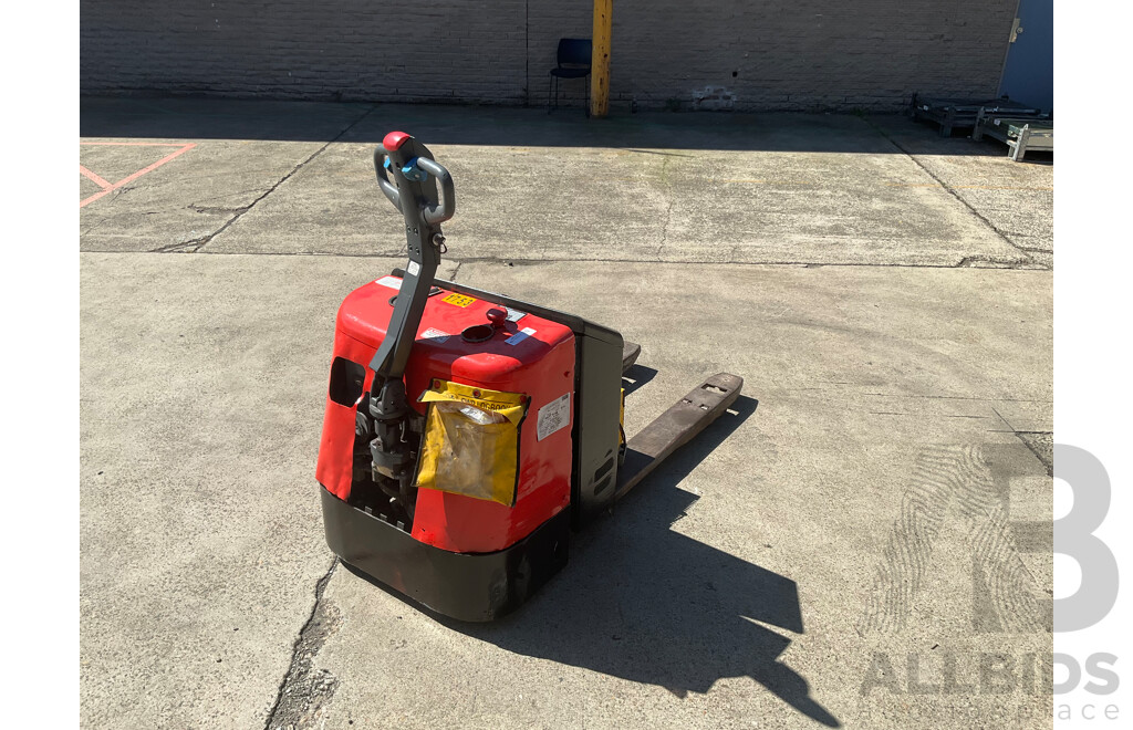 2009 Nichiyu PLD15-700-A11Z Walk Behind Forklift