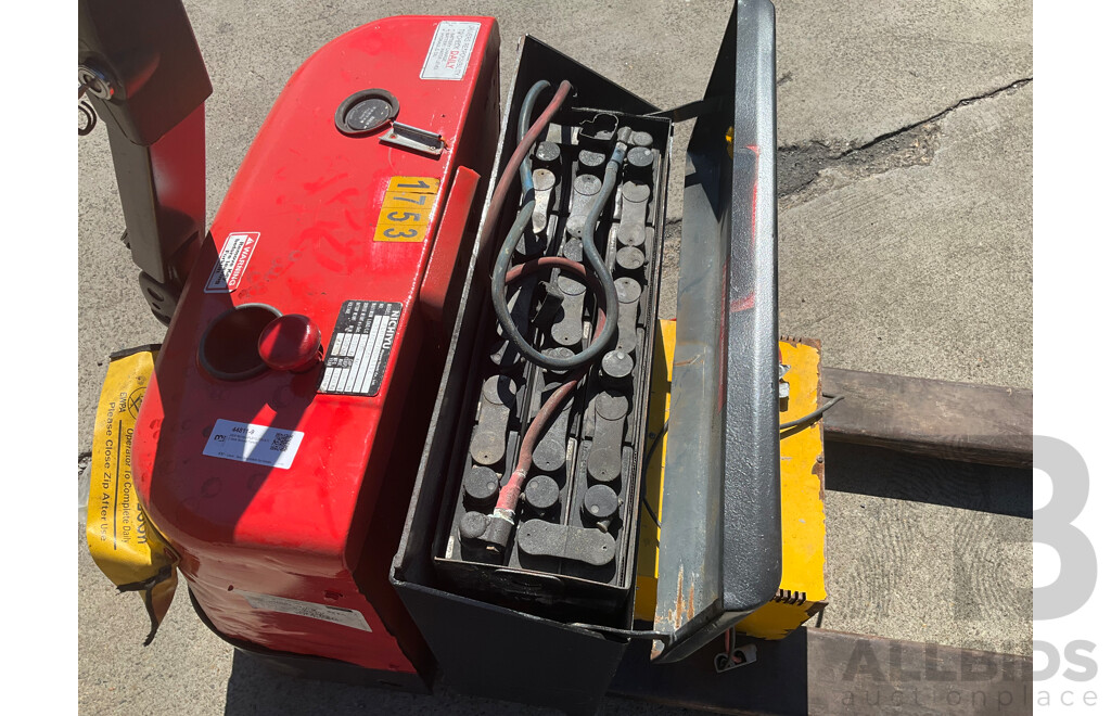 2009 Nichiyu PLD15-700-A11Z Walk Behind Forklift