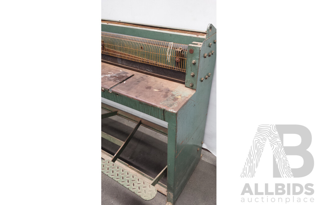 Vintage 1300mm Manual Treadle Sheet Metal Guillotine