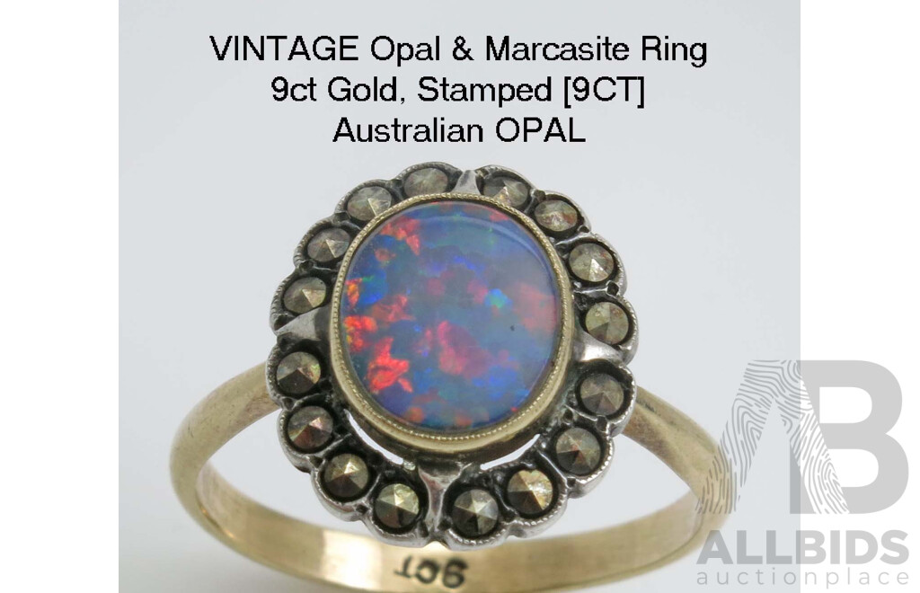 Antique-Vintage Australian OPAL Ring. 9ct Gold
