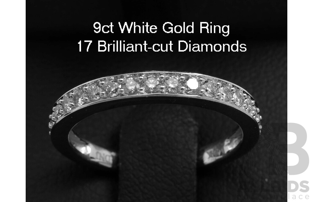 DIAMOND Ring - 17 Diamonds