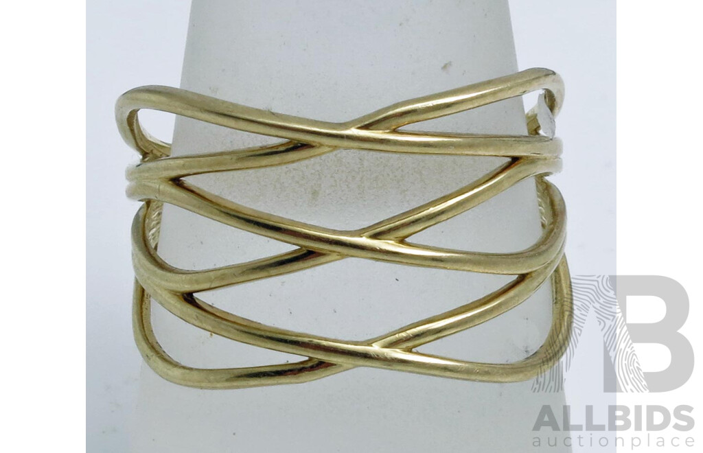 Unusual 9ct Gold wire work Ring