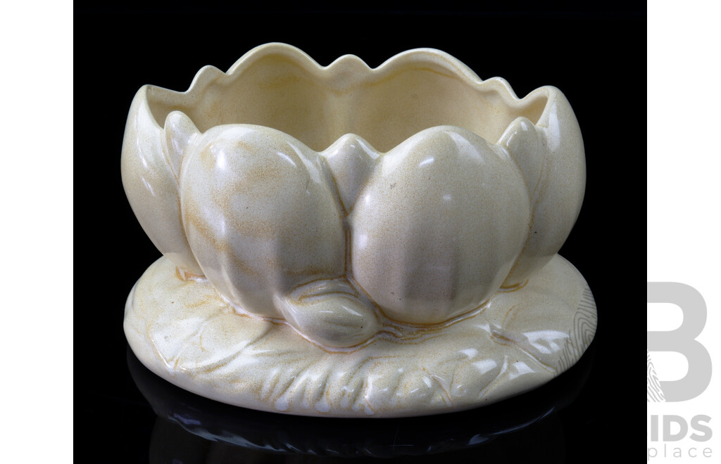 Vintage Art Deco Waterlilly Ceramic Vase by Newport