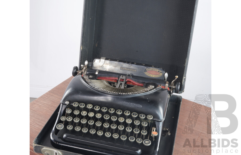 Vintage Metal Cased Remington Typewriter