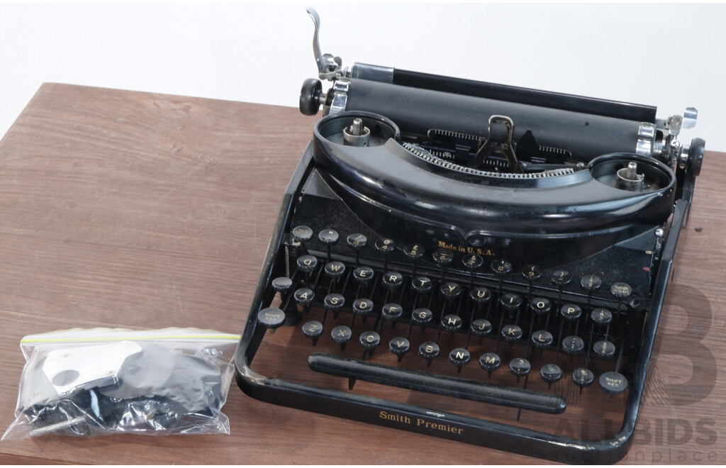 Vintage Smith Premier Typewriter N17849