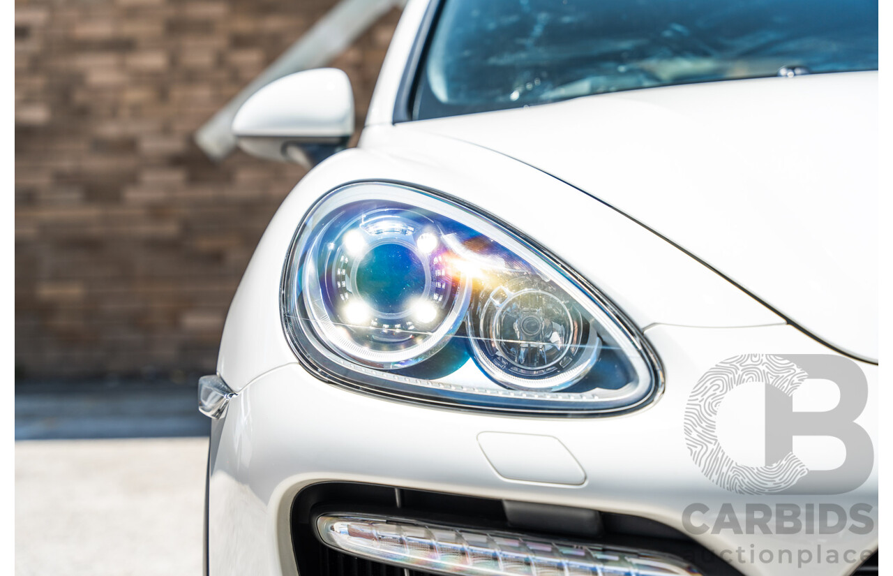 3/2011 Porsche Cayenne Turbo Series 2 (4x4) 4d Wagon White Twin Turbo V8 4.8L