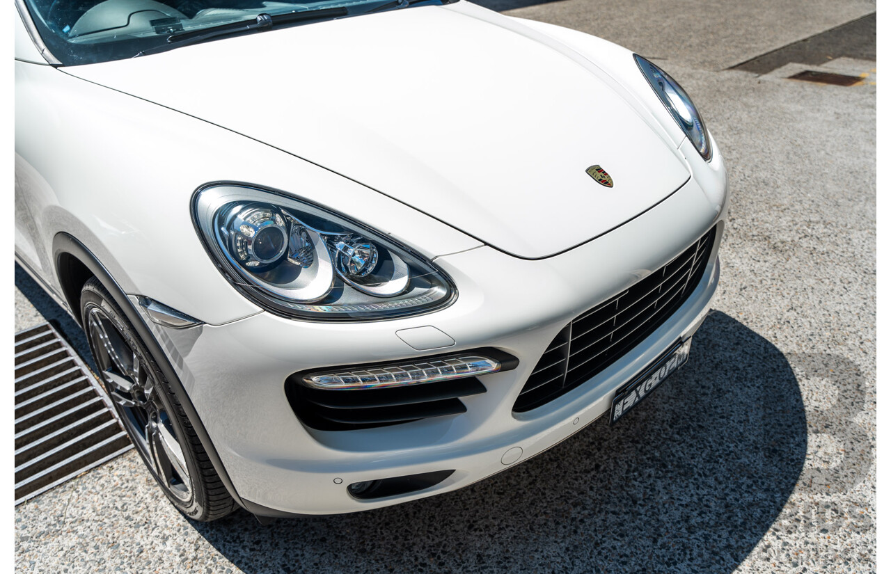 3/2011 Porsche Cayenne Turbo Series 2 (4x4) 4d Wagon White Twin Turbo V8 4.8L