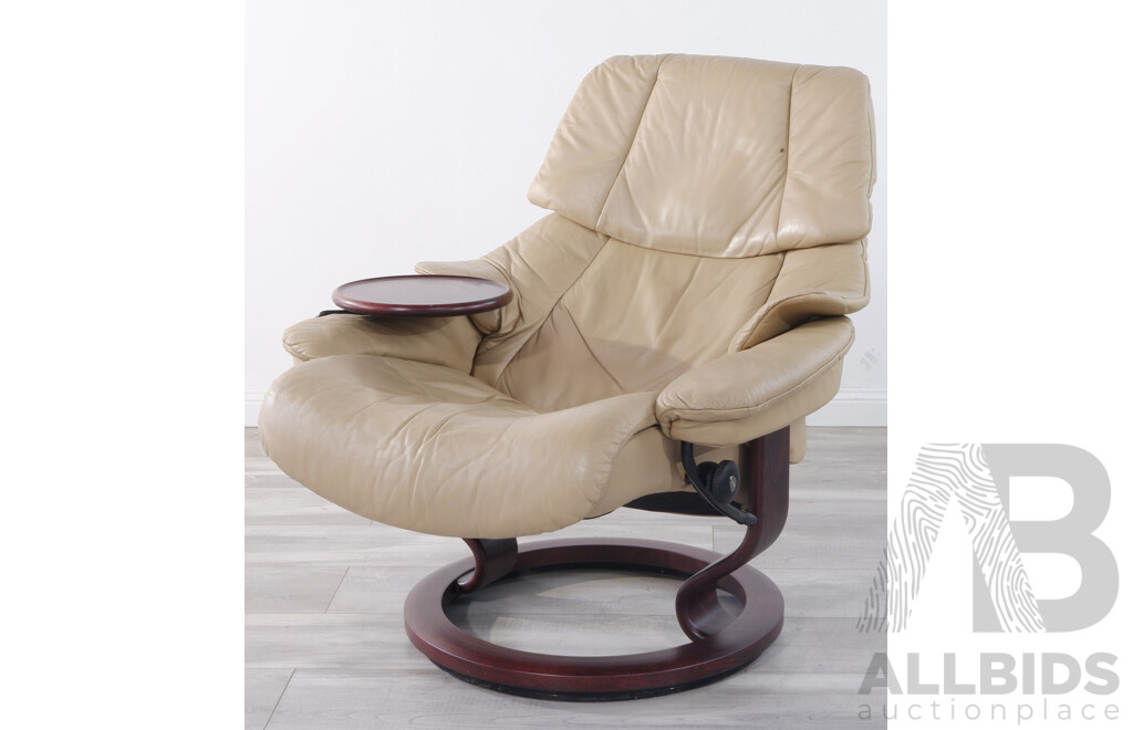 Ekornes Stressless Cream Leather Reclining Armchair with Rotating Side Table, Made in Norway