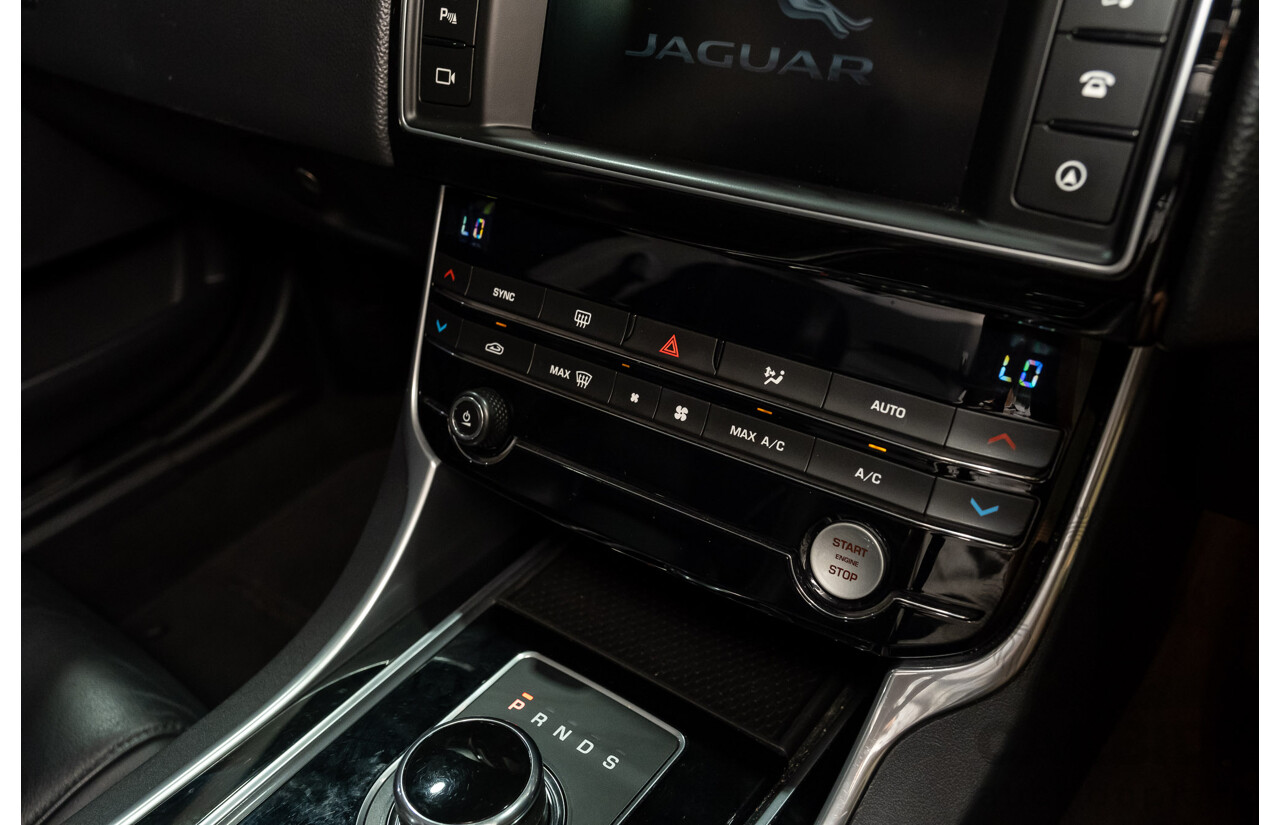 3/2018 Jaguar XE 20d Prestige X760 4d Sedan Ammonite Grey Metallic Turbo Diesel 2.0L