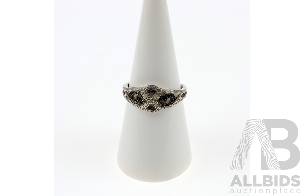 Sterling Silver Illusion Set Black & White Diamond Ring, Size O, 1.88 Grams