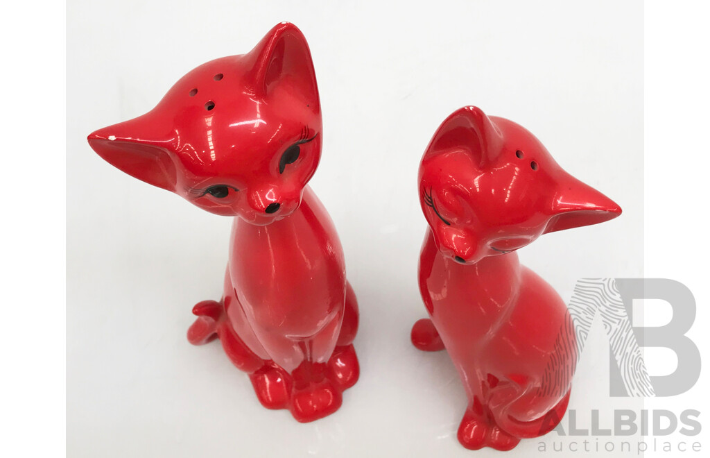 Pair of Retro Long Neck Red Cat Salt & Pepper Shaker Figures