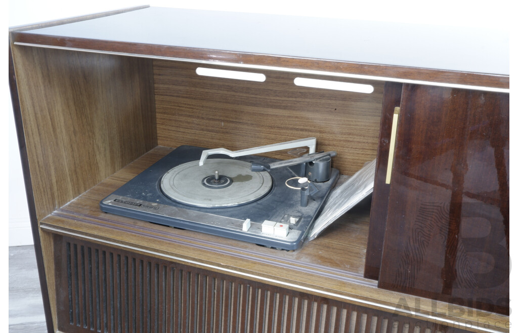 Vintage Grundig Stereogram with Amplifier, Record Player and Records