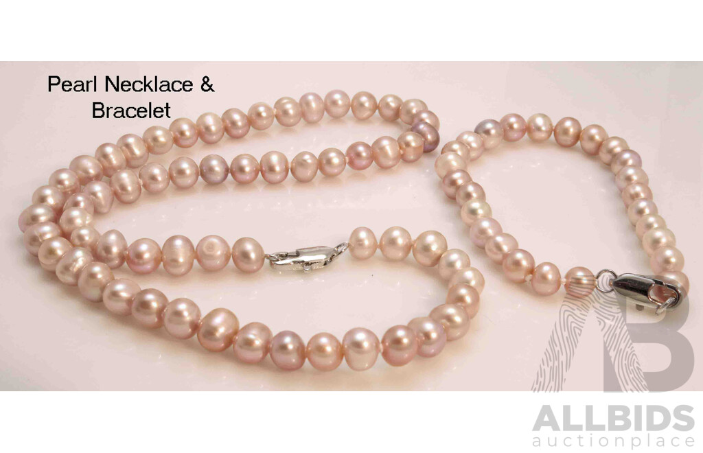 Freshwater Pearl Set of Necklace and Bracelet