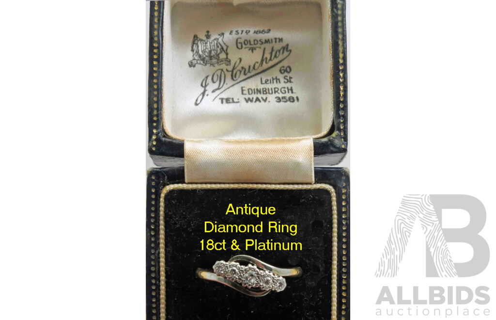 Antique Diamond Ring. 18ct Gold & Platinum