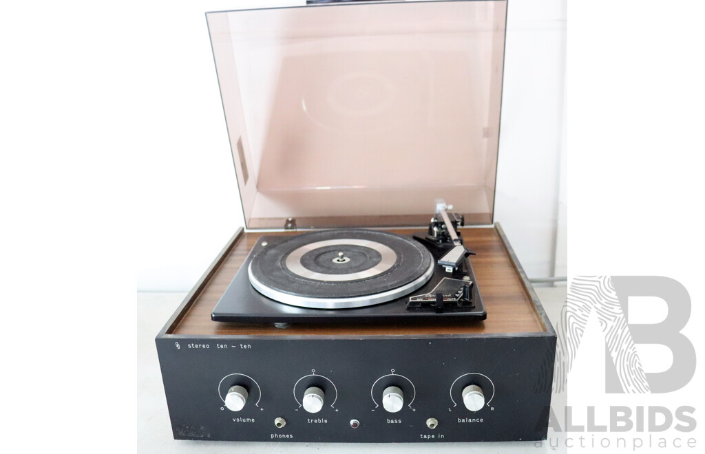 Vintage Gerrard Stereo Ten-Ten Record Player with Inetenal Amplifier