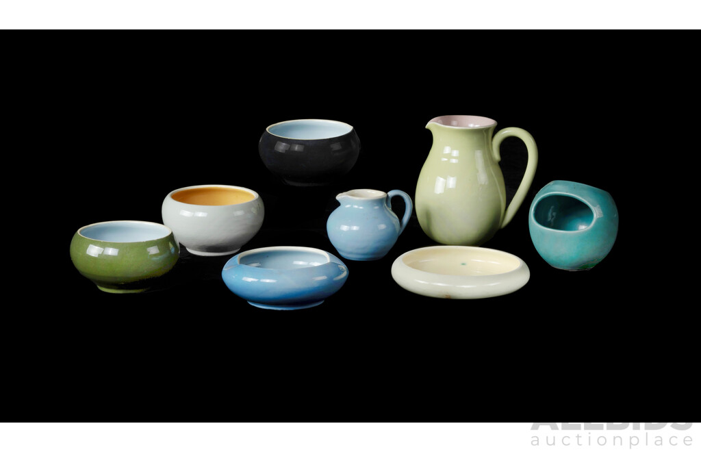 8 Martin Boyd Studio Pottery Items