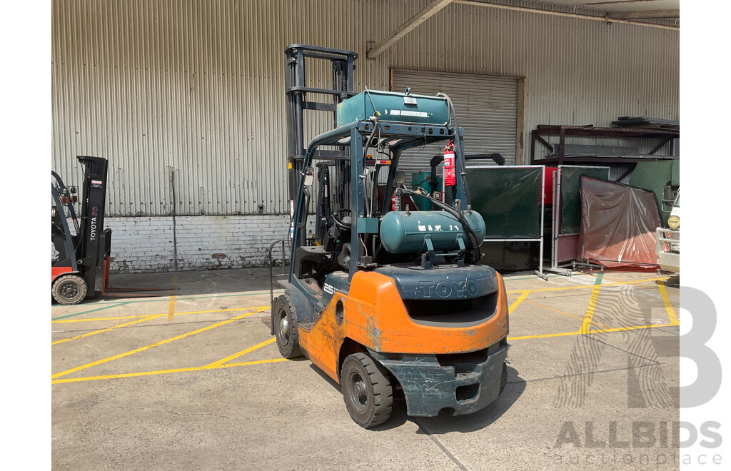 TOYOTA 62-8FD25 (Model E62) Forklift - Flame Proof