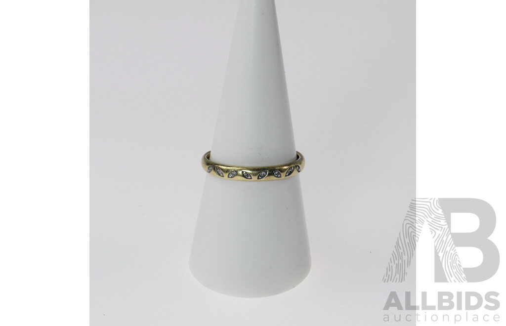 9ct Yellow Gold & Diamond Set Dainty Leaf Design Ring, Size Q, 1.55 Grams