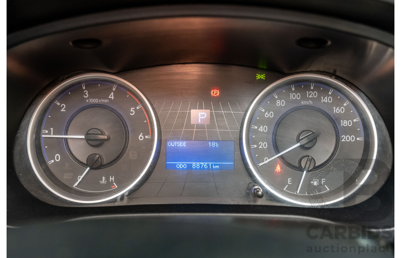 03/2019 Toyota Hilux SR (4x4) GUN126R MY19 4d Dual Cab White Turbo Diesel 2.8L