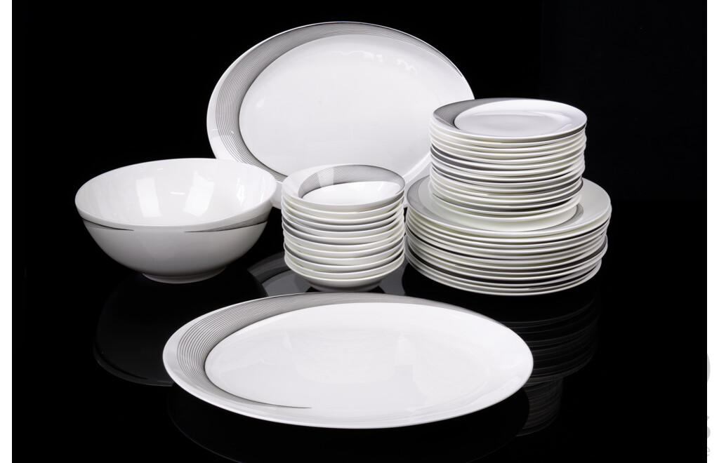 Wedgwood 116 Piece Dinner Service in Apollo Pattern