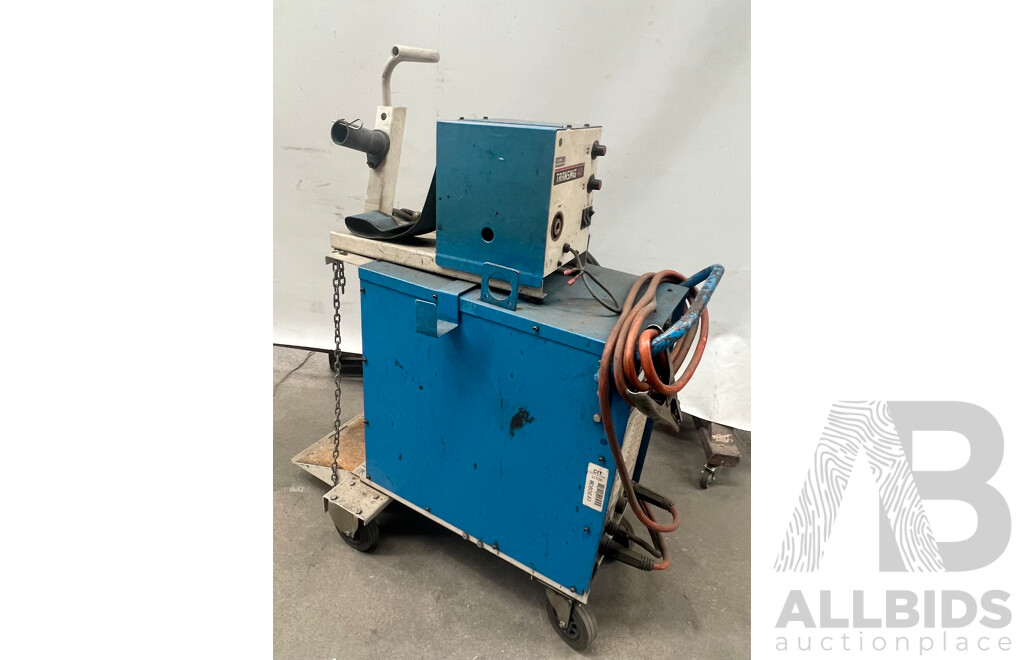 Cigweld Transmig HD 400 3 Phase Welder with Transmig 4R Wire Feeder