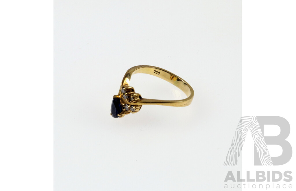 18ct Sapphire & Diamond Ring, Size O, 4.12 Grams