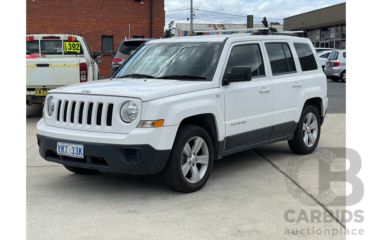 12/2013 Jeep Patriot Sport (4x2) MK MY14 4d Wagon White 2.0L