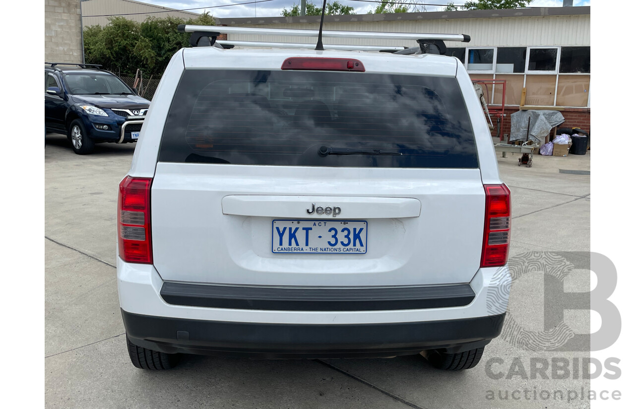 12/2013 Jeep Patriot Sport (4x2) MK MY14 4d Wagon White 2.0L