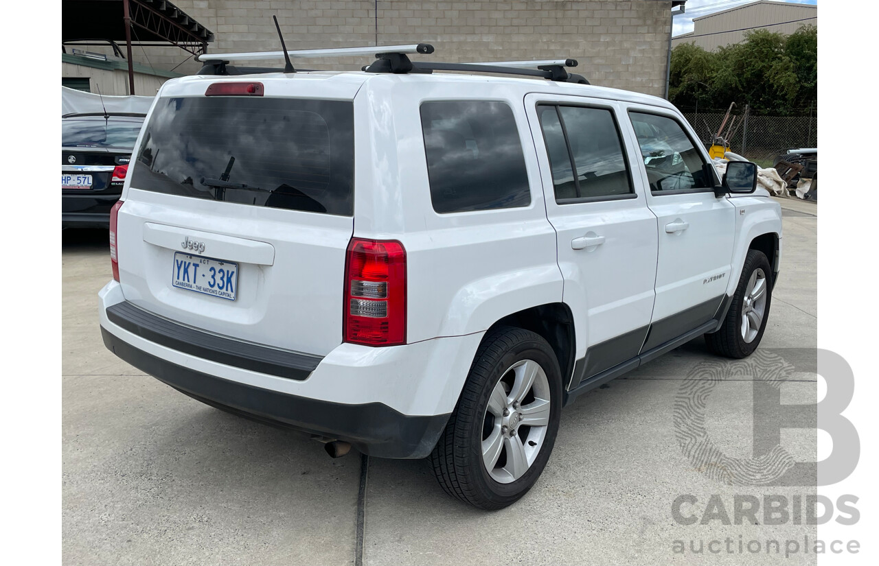 12/2013 Jeep Patriot Sport (4x2) MK MY14 4d Wagon White 2.0L