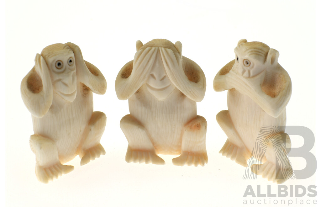 Hand Carved Asian Ivory Trio of See No Evil, Speak No Evil & Hear No Evil Monkey Figures