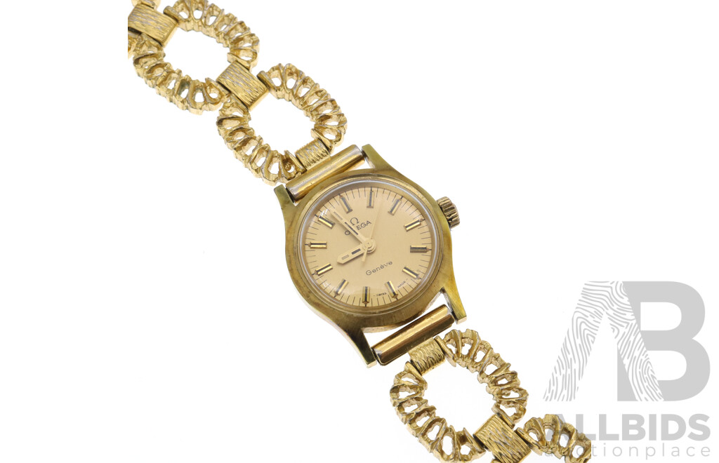 Omega Geneve Vintage Stainless Stell Gold Plated Ladies Watch