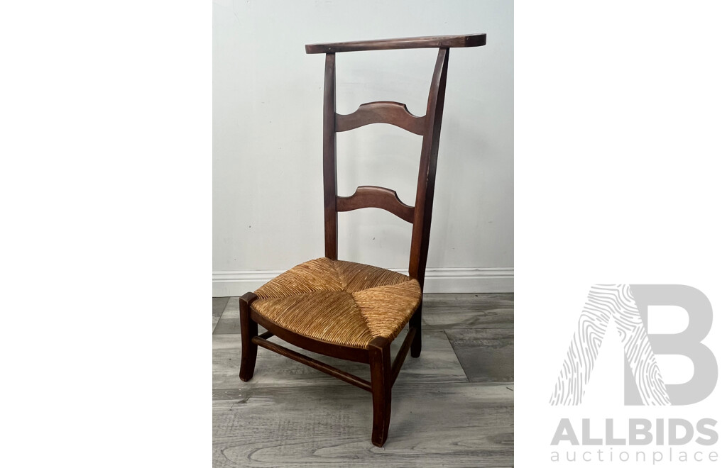 Vintage Timber Prayer Kneeling Chair